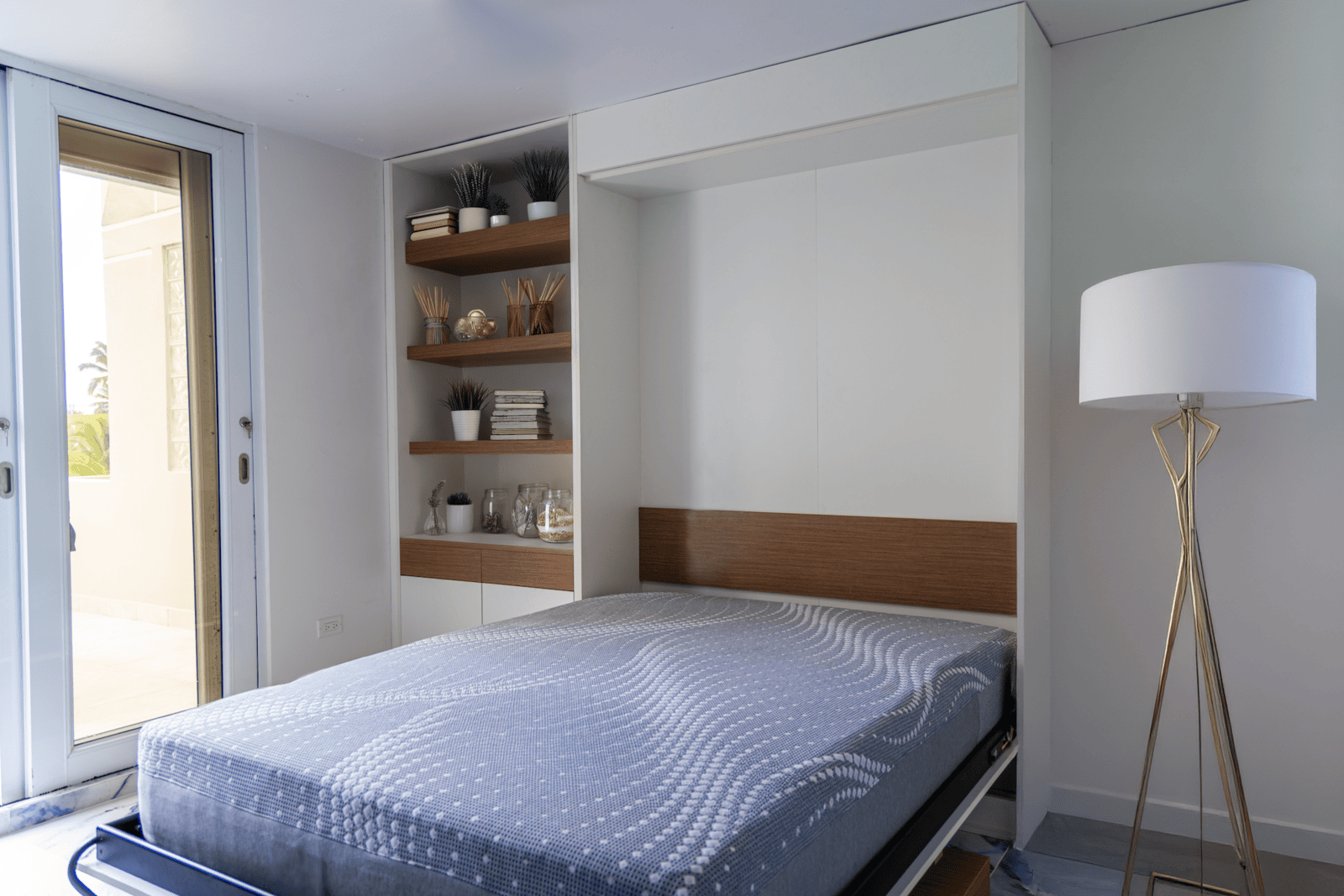 5 Best Materials to Build a Murphy Bed (And Which One to Avoid in Coastal Areas Like Puerto Rico)